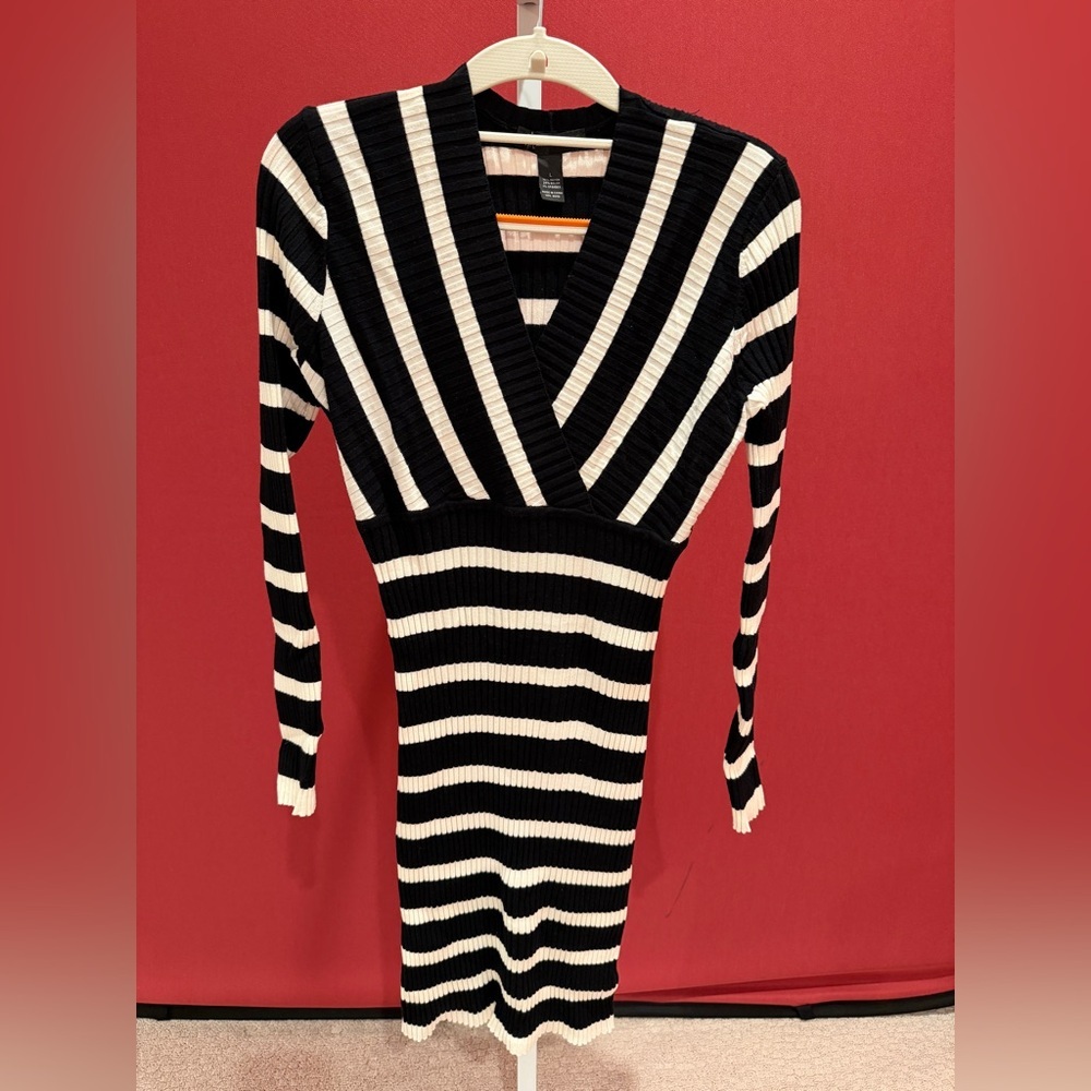 INC International Concepts Black and White Striped V-Neck Knit Dress